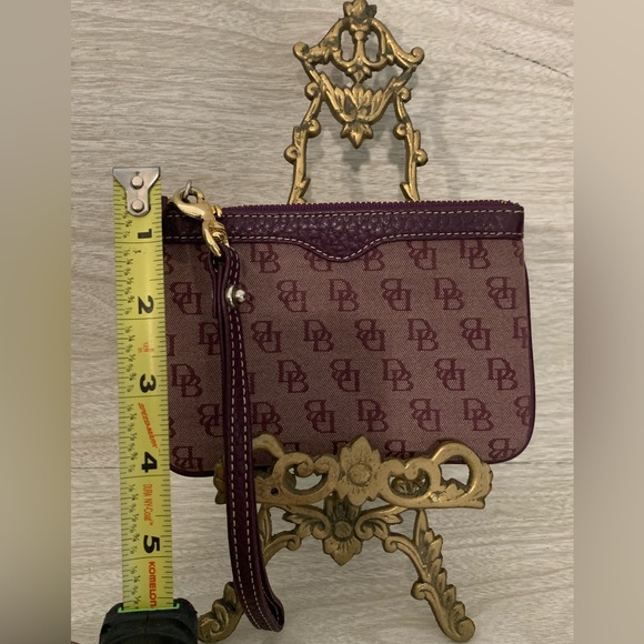 Dooney & Bourke Wristlet - Picture 5 of 5